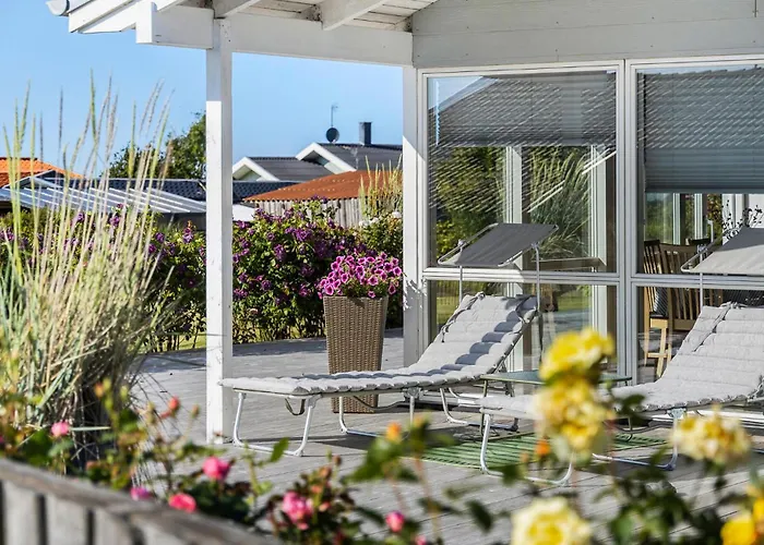 3 Bedroom Amazing In Brenderup Fyn Holiday home Skovs-Hojrup
